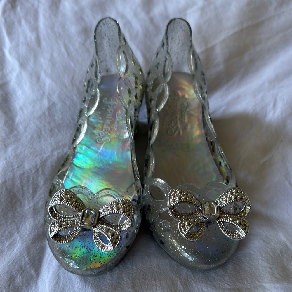 Disney princess light up shoes 9/10 💡🩵👑